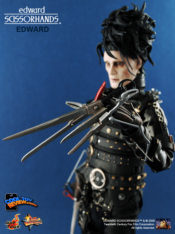 Edward Scissorhands 1/6 scale collectible figure by Hot Toys